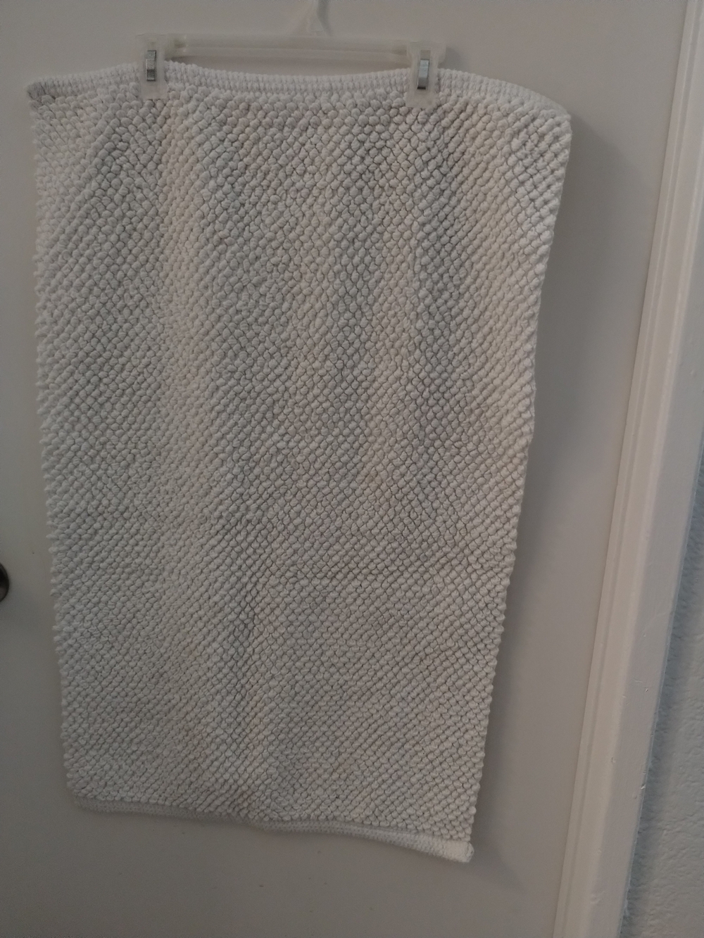 Casaluna White Chenille Bath Mat - Plush Texture